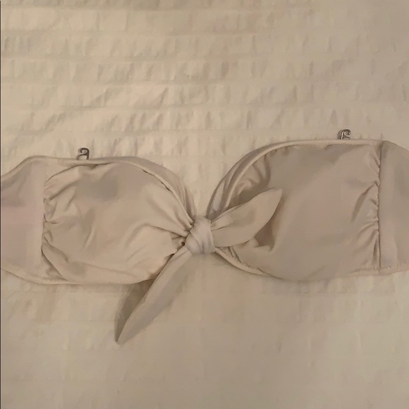 White Victoria’s Secret bathing suit top - Picture 4 of 4